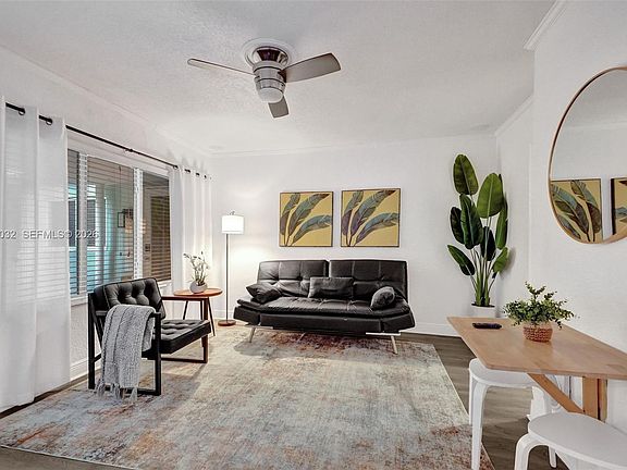 3rd image of 443 NE 17th Way