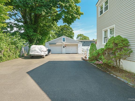 3rd image of 733 14th Street