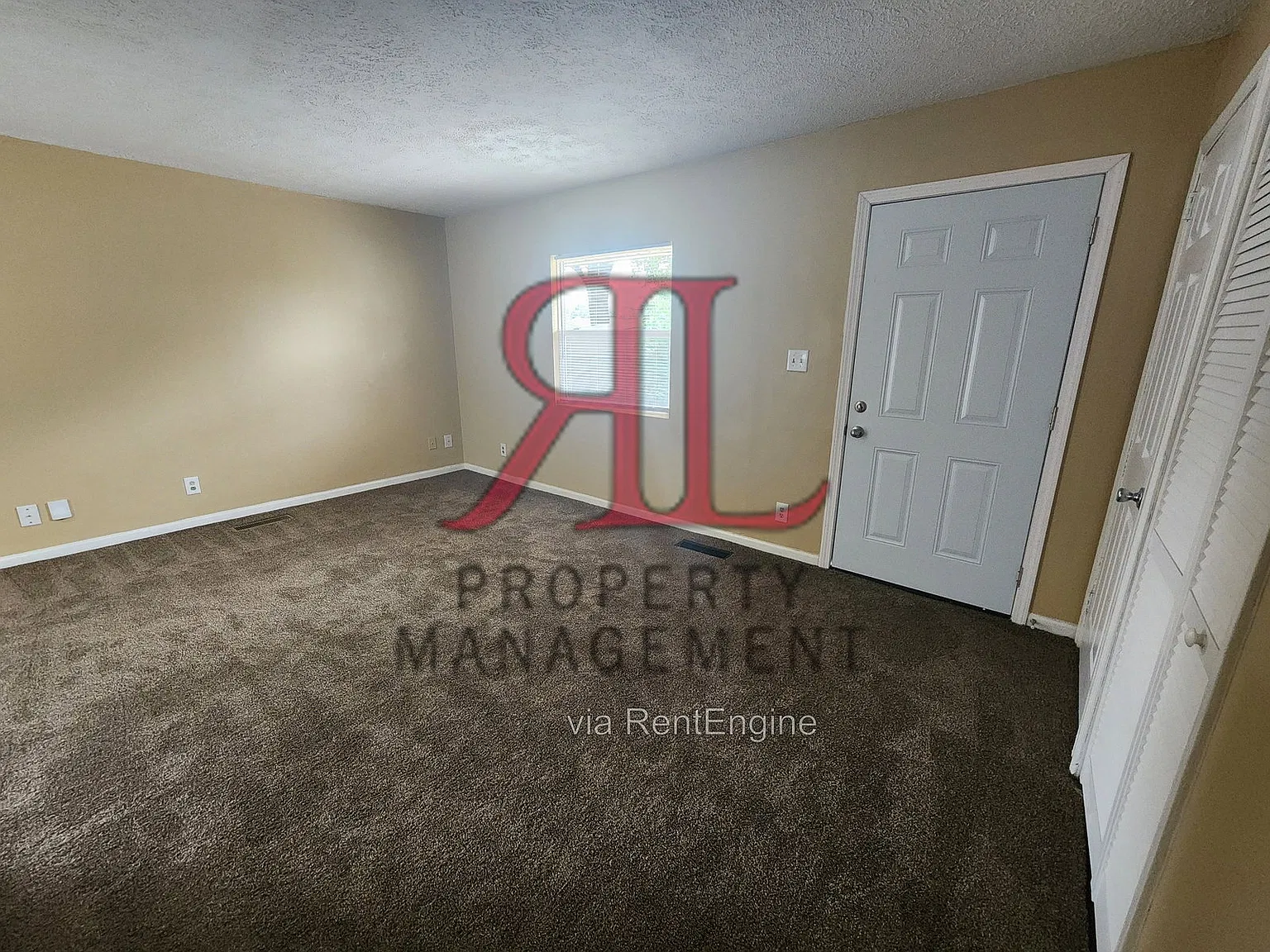 3 bed, 1.0 bath, 1025 sqft, $1,449 — Photo 3