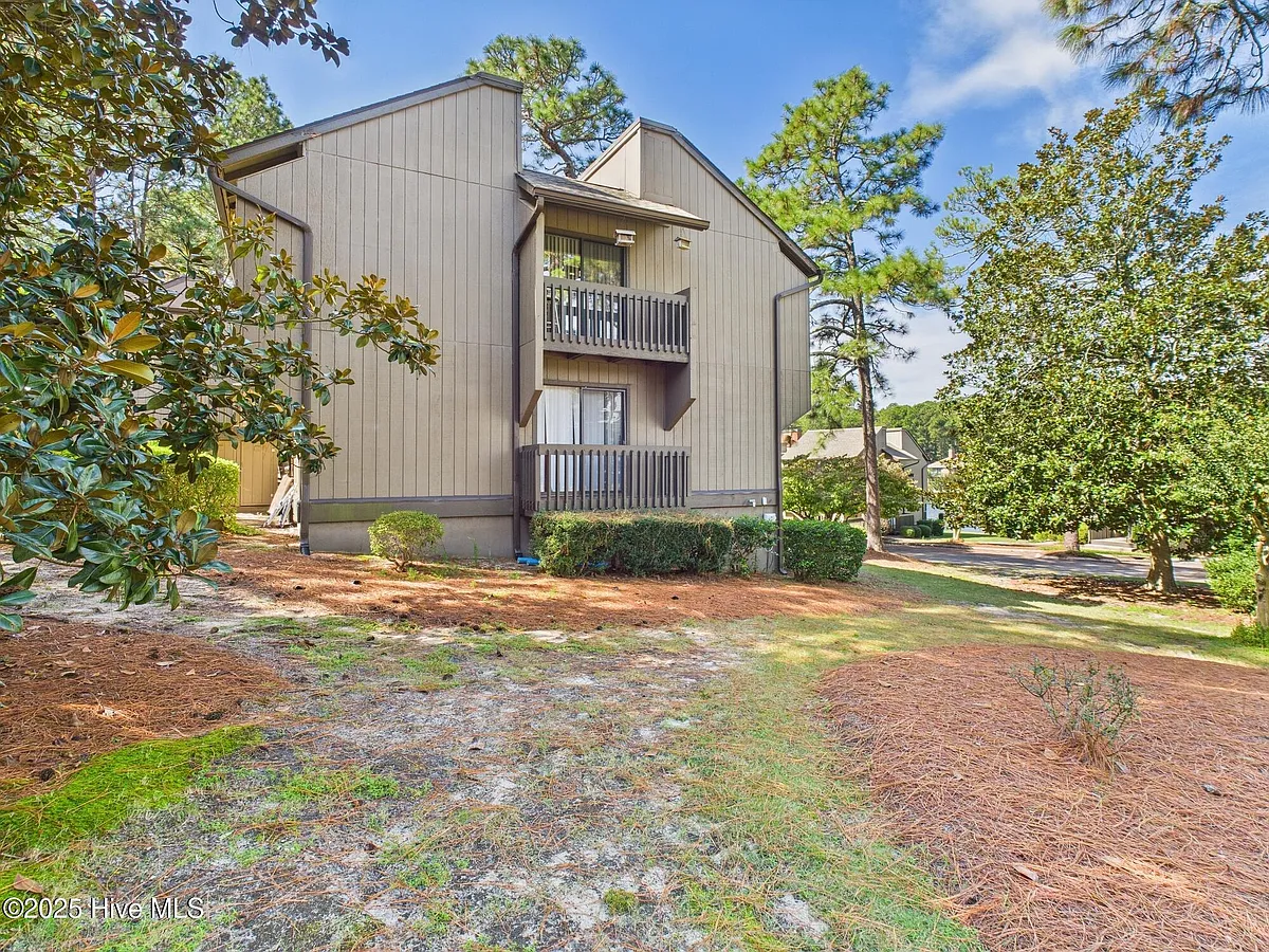 Photo 2 of 39 - 250 Sugar Gum Ln #201 - Pinehurst, NC Building Photo - 250 Sugar Gum Ln #201