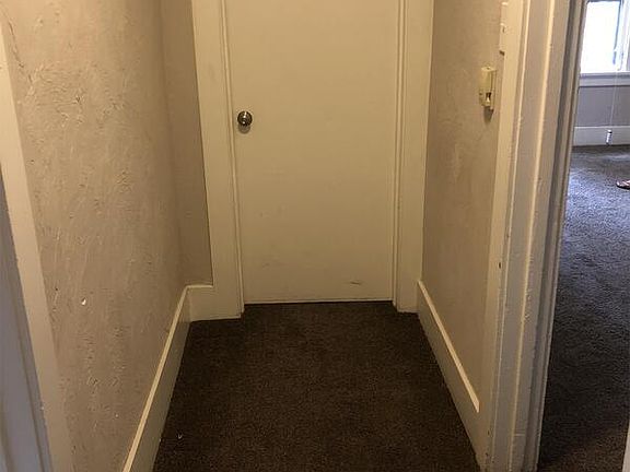 4th image of 810 21st St #1
