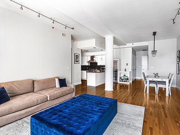 2nd image of 121 W 19th St APT 8G