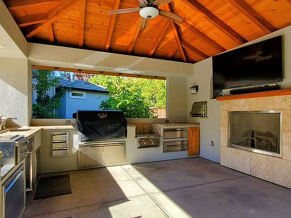 5th image of 828 Fairchild Ct