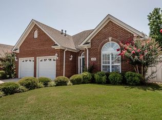 105 Helen Ct #1, Tuscumbia, AL 35674