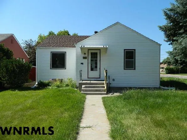 1655 P St, Gering, NE 69341