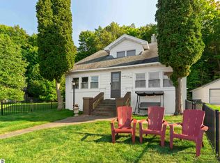 7021 Crystal Ave, Beulah, MI 49617