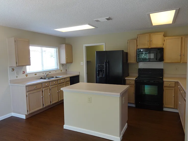 4803 Fern Lake — Photo 6