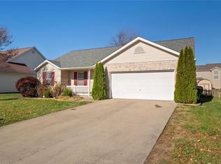 1225 Antique Ln, Mascoutah, IL