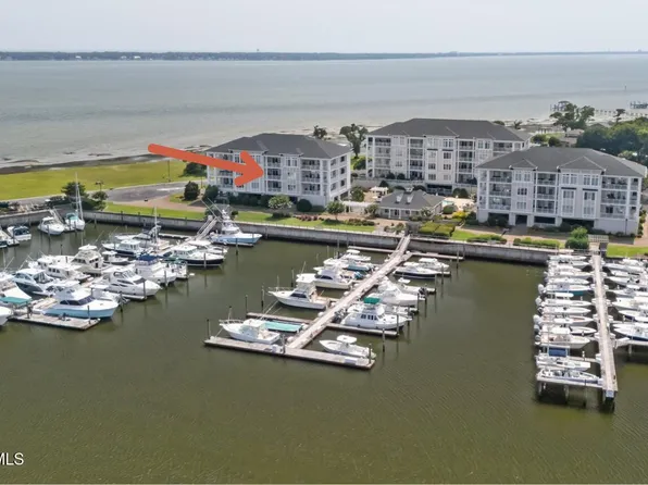 150 Lands End Road #B22 The Shores, Morehead City, NC 28557