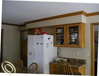 4th image of 14890 Hillcrest Ln