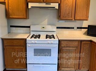 520 S 3rd St #B, La Conner, WA 98257