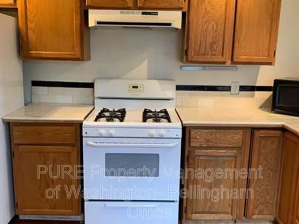 520 S 3rd St #B, La Conner, WA 98257