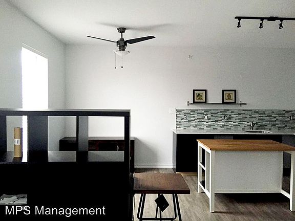 5th image of 2505 W Hickory St APT 7