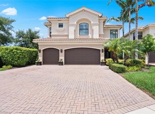 13764 Luna Dr, Naples, FL 34109