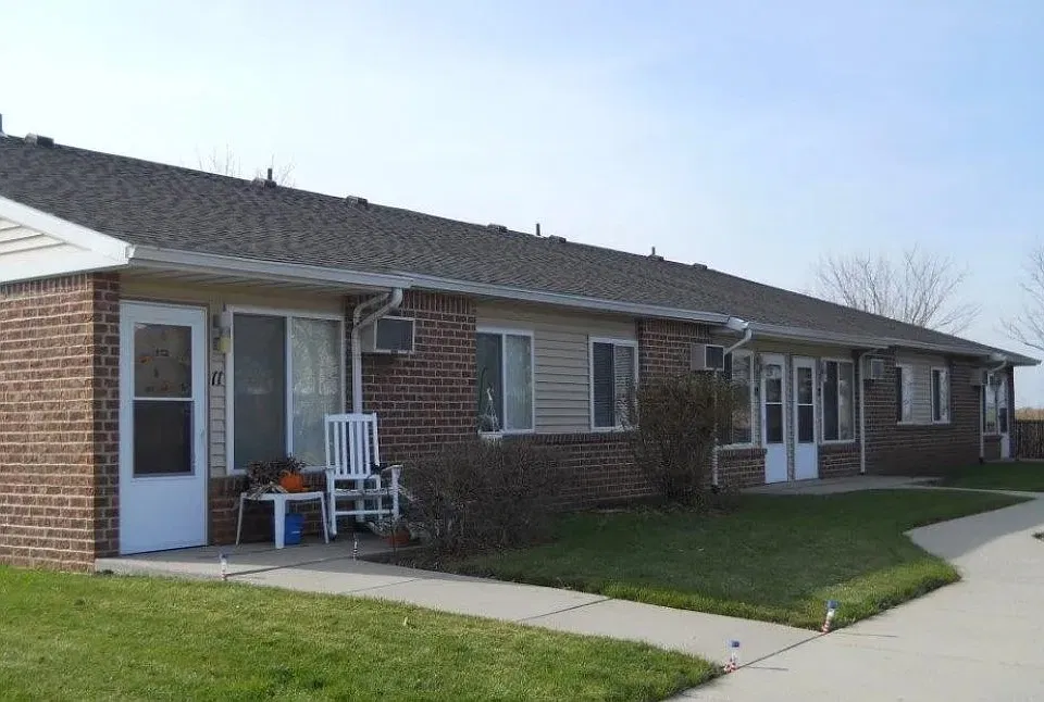 Rockford Villa Apartments - 419 N Holly Dr Rockford OH | Zillow