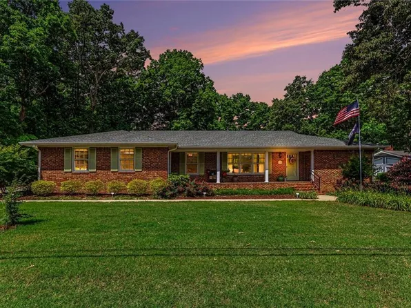 119 Windwood Way NW, Rome, GA 30165