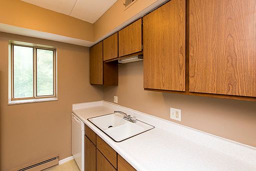 4th image of 30 Coffman Ave APT A-5