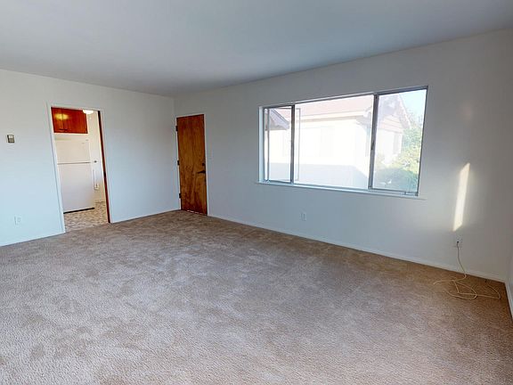 3rd image of 1030 Isabella Ave APT E
