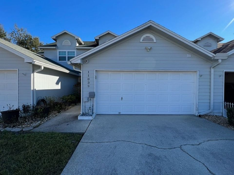 1st image of 11039 Wandering Oaks Dr