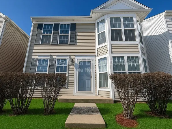 142 Presidential Blvd, Oswego, IL 60543