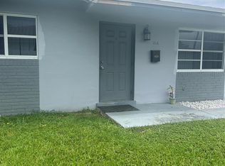 212 SW 10th St, Hallandale Beach, FL 33009