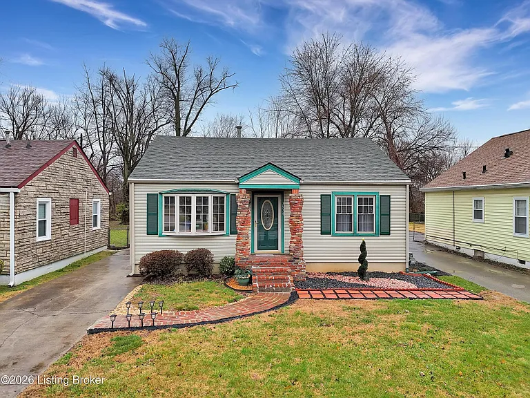 3534 Algonquin Pkwy — Photo 47