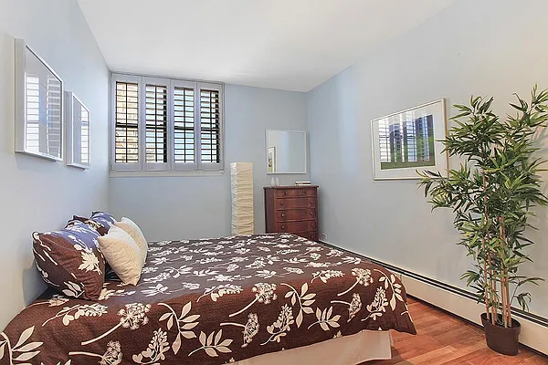 Sold by Corcoran | media 16