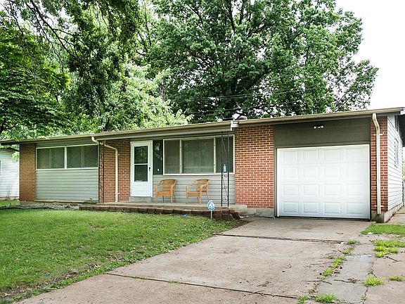 3rd image of 10216 Doane Dr