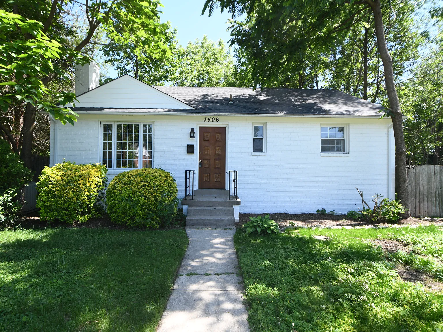 5 bed, 1685 sqft, $3,500 — Photo 2