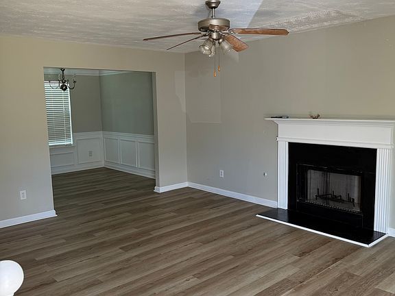 4th image of 90 Keyton Dr
