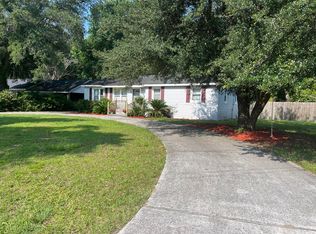 1054 Leonard Dr, Johns Island, SC 29455