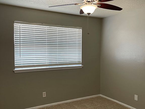 3rd image of 1010 Kennedy Dr #901-4