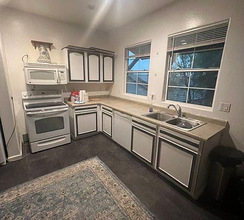 2nd image of 29840 N Cholla Dr