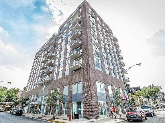 2nd image of 1546 N Orleans St APT 408