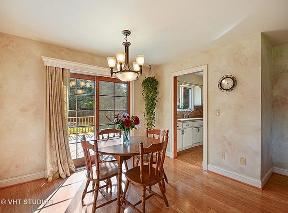 4th image of 48W163 Country Life Ct