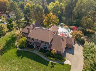 920 Cross Ln, Blue Bell, PA 19422