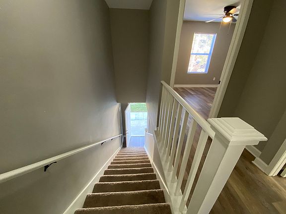 4th image of 9412A Lew Cir