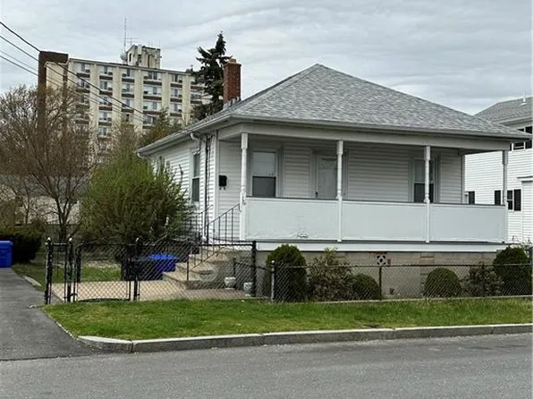 16 Parsons Ave, East Providence, RI 02914