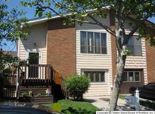 87 Ludwig Ln, Staten Island, NY 10303