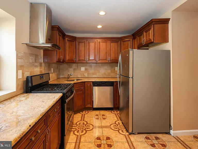 3350 Conrad St #B — Photo 3