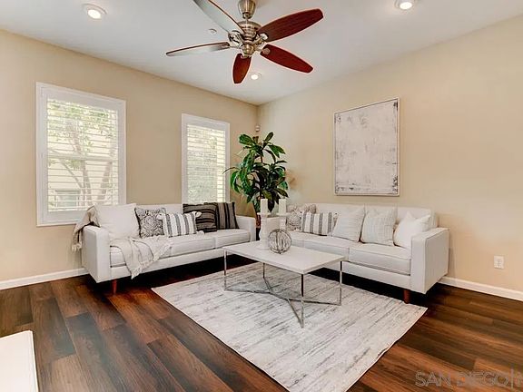 2nd image of 2591 Escala Cir