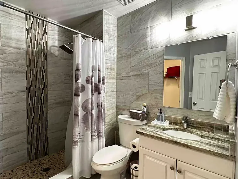 805 Mendoza Dr — Photo 12