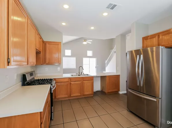 425 W Azure Ave, North Las Vegas, NV 89031