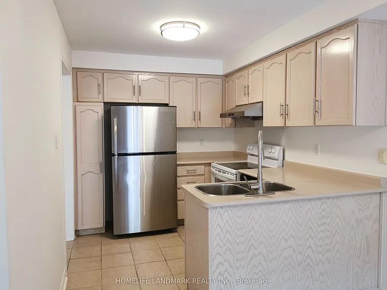 120 Kimono Cres — Photo 8