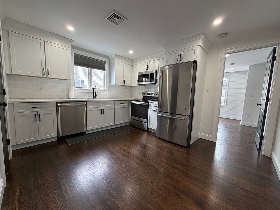 1st image of 39 Endicott St APT 6