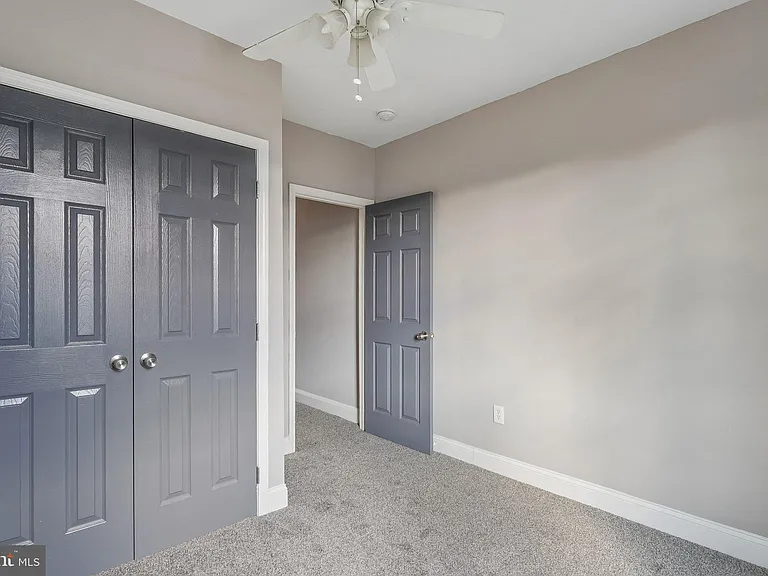2817 Pelham Ave — Photo 14