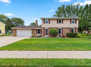 241 Scout Way, De Pere, WI 54115