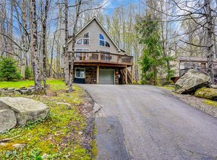 53 Cedarwood Ter, Lake Ariel, PA 18436