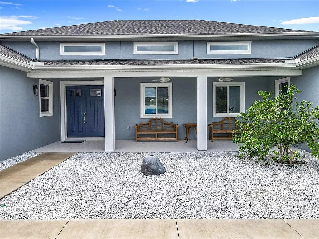 4 bed, 3.5 bath, 3100 sqft, $8,000 — Photo 2