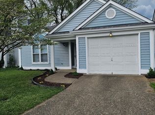 10515 Bay Pointe Ct, Louisville, KY 40241